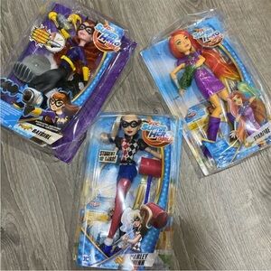 DC super hero girls Batgirl, Harley Quinn, Starfire dolls